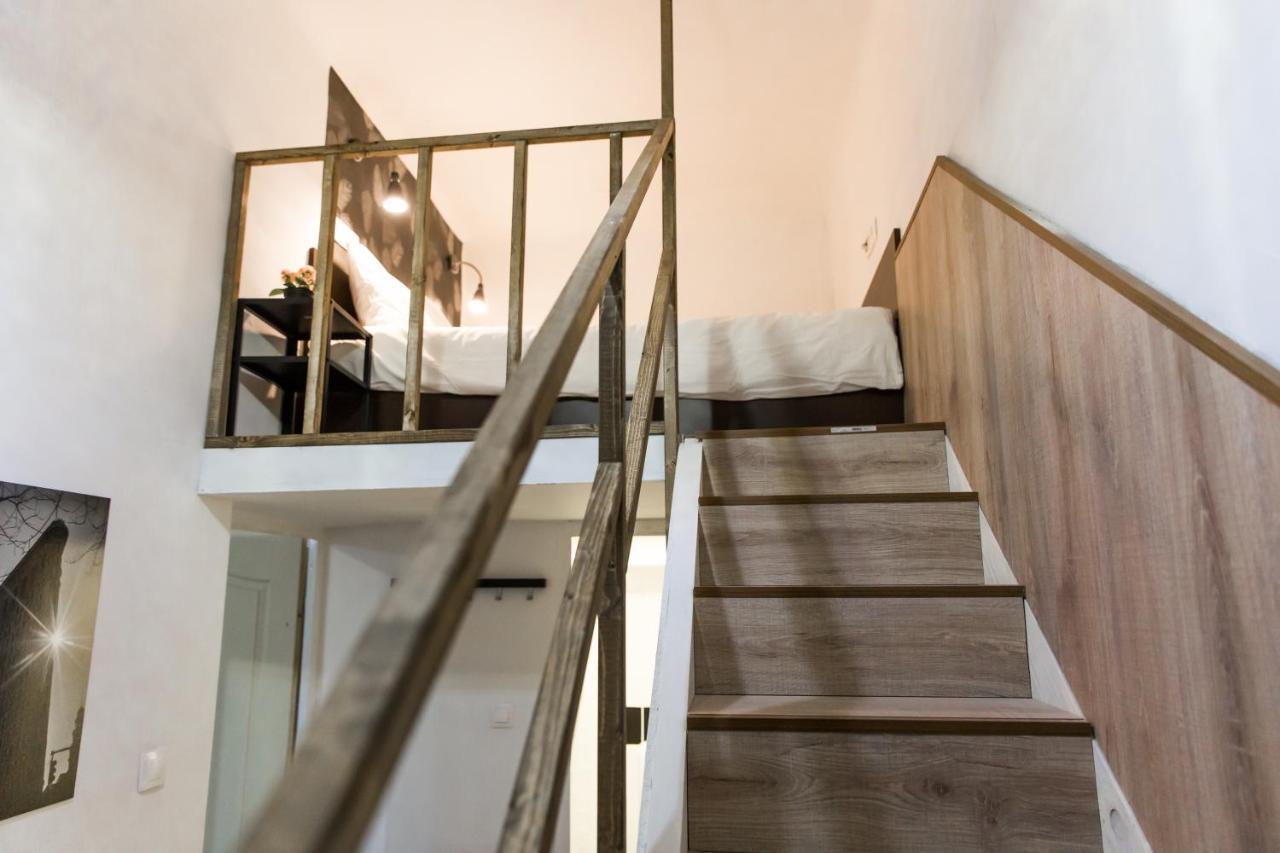Central Budget Lofts Appartement *