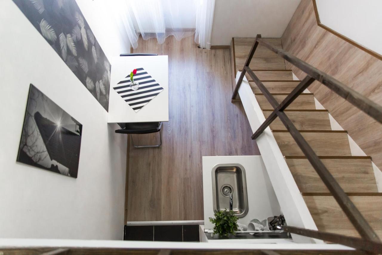 Central Budget Lofts Apartament